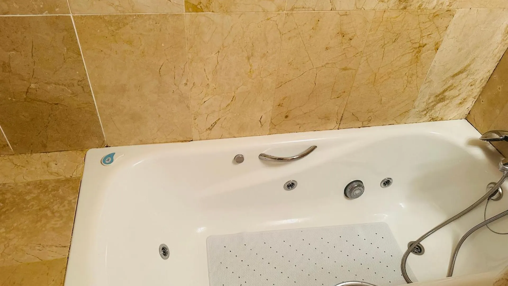 Terrazas Del Mar Apartment Benalmadena Spain